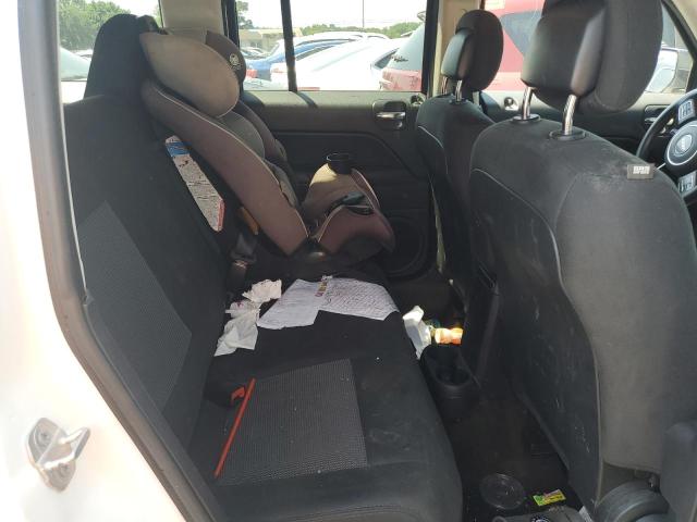 1C4NJRBB6FD317837 - 2015 JEEP PATRIOT SPORT WHITE photo 11