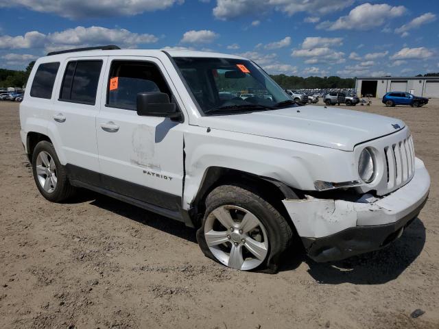 1C4NJRBB6FD317837 - 2015 JEEP PATRIOT SPORT WHITE photo 4