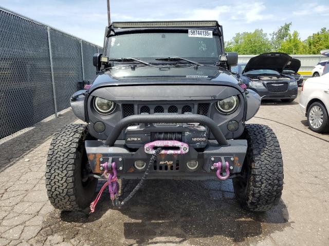 1C4BJWEG4CL120370 - 2012 JEEP WRANGLER U SAHARA BLACK photo 5