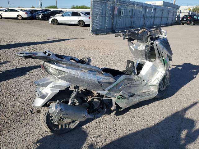 L37MMJBV4HZ030010 - 2017 ICEB SCOOTER SILVER photo 4