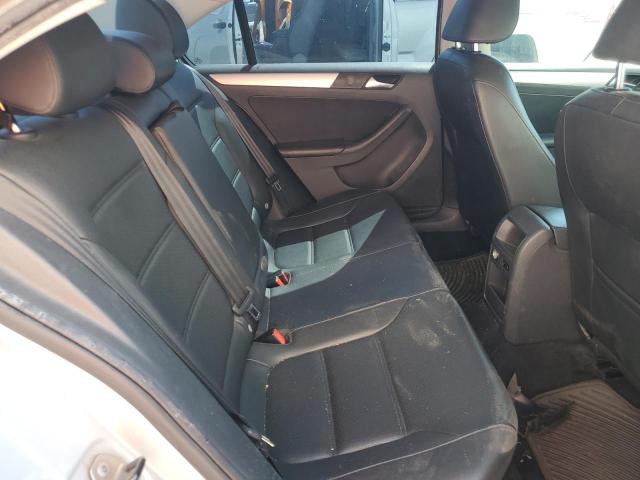 3VWDX7AJ8DM388804 - 2013 VOLKSWAGEN JETTA SE SILVER photo 10