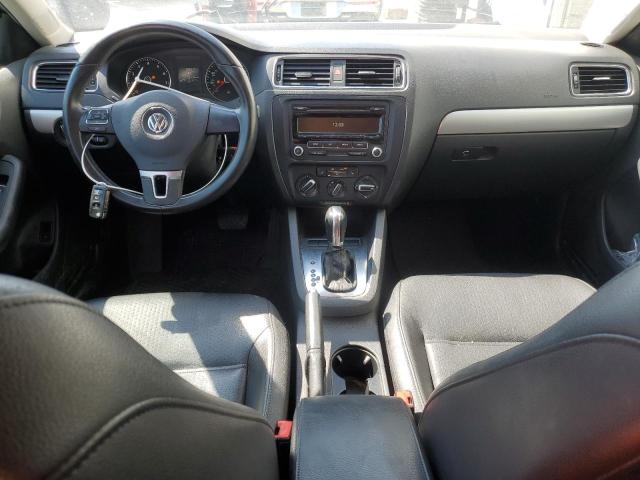 3VWDX7AJ8DM388804 - 2013 VOLKSWAGEN JETTA SE SILVER photo 8