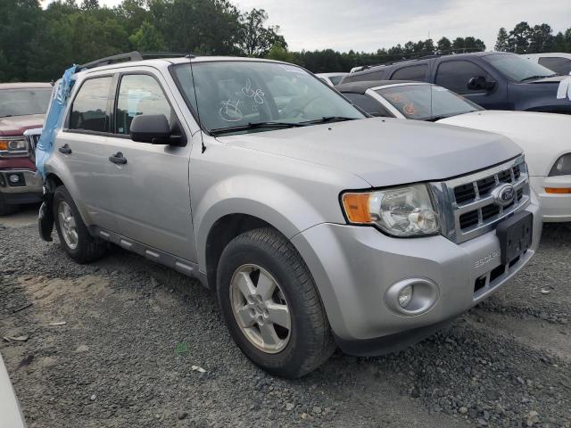 1FMCU0DG7AKD40448 - 2010 FORD ESCAPE XLT GRAY photo 4