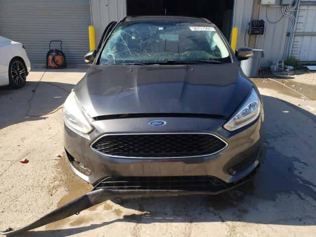 1FADP3K22HL216784 - 2017 FORD FOCUS SE GRAY photo 5