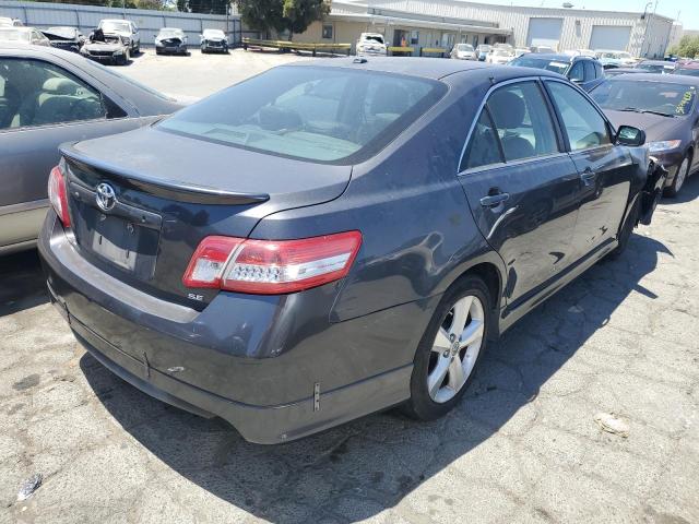 4T1BK3EK3BU126245 - 2011 TOYOTA CAMRY SE GRAY photo 3