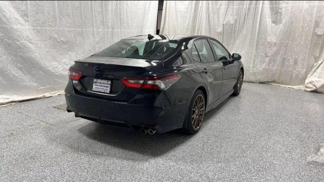 4T1G11BK3PU075080 - 2023 TOYOTA CAMRY SE NIGHT SHADE BLACK photo 4