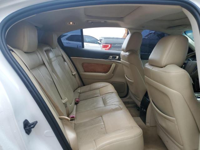 1LNHL9DRXBG607536 - 2011 LINCOLN MKS WHITE photo 10