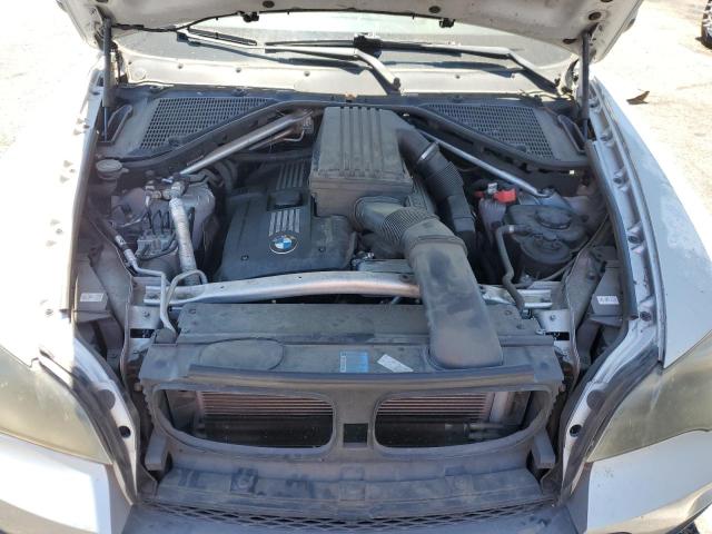 5UXFE4C55AL383569 - 2010 BMW X5 XDRIVE30I 银色 照片 12