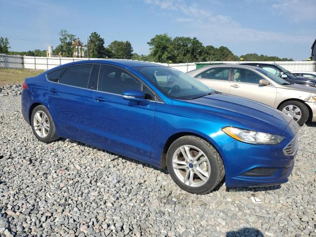 3FA6P0HD2JR188914 - 2018 FORD FUSION SE BLUE photo 4