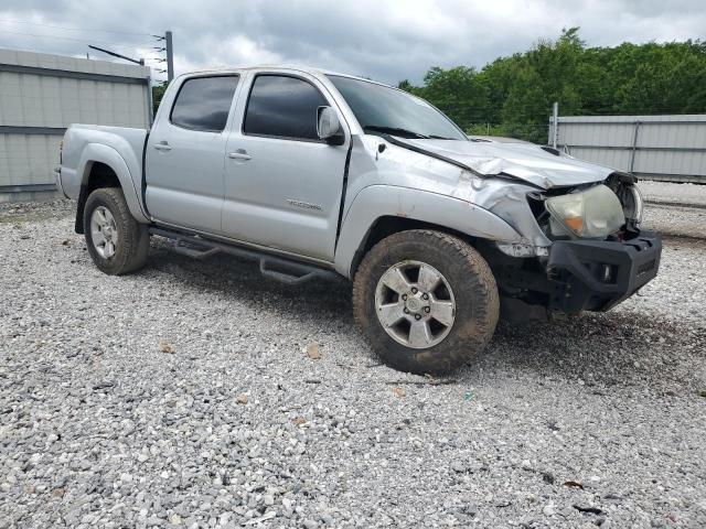 3TMJU62N19M089723 - 2009 TOYOTA TACOMA DOUBLE CAB PRERUNNER SILVER photo 4