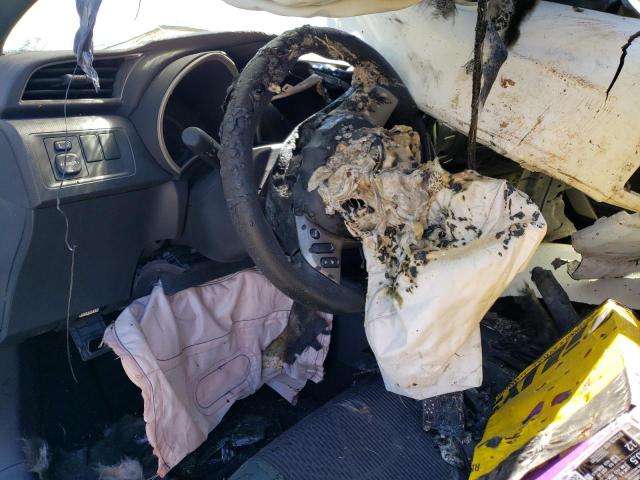 JTKJF5C72D3056253 - 2013 TOYOTA SCION TC 白色 照片 8