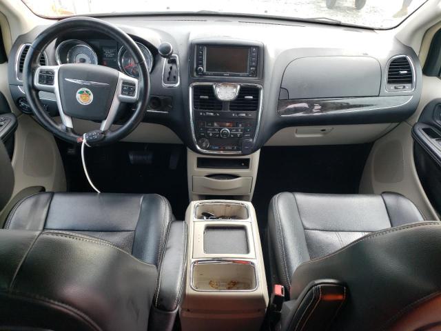 2A4RR8DG9BR677005 - 2011 CHRYSLER TOWN & COU TOURING L GOLD photo 8