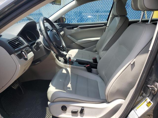 1VWDT7A31HC057079 - 2017 VOLKSWAGEN PASSAT R-LINE Grau Foto 7
