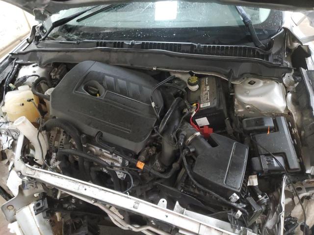 3FA6P0HD4FR223105 - 2015 FORD FUSION SE SILVER photo 11