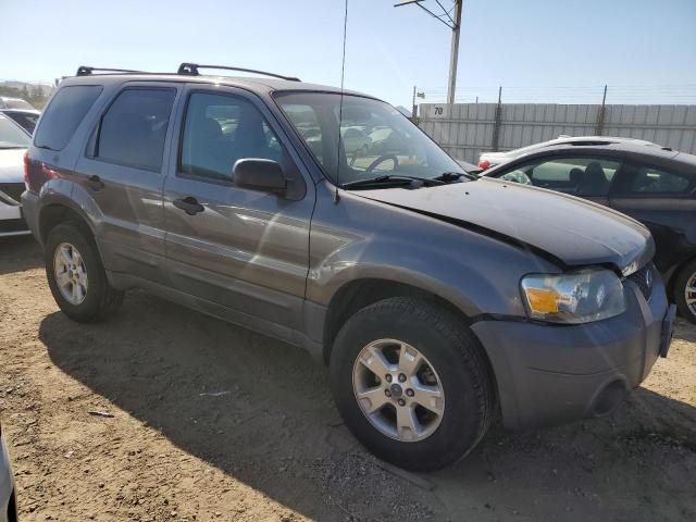 1FMYU93146KC35350 - 2006 FORD ESCAPE XLT CHARCOAL photo 4