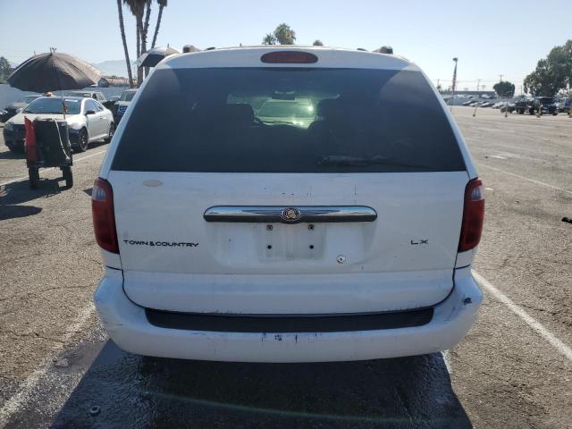 2C4GP44L53R275914 - 2003 CHRYSLER TOWN & COU LX WHITE photo 6