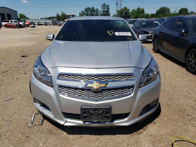 1G11H5SA8DF330450 - 2013 CHEVROLET MALIBU LTZ ვერცხლისფერი ფოტო 5