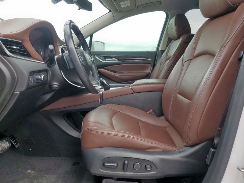 5GAERDKWXLJ156549 - 2020 BUICK ENCLAVE AVENIR WHITE photo 7