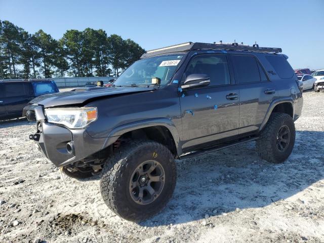 JTEBU5JR9J5596653 - 2018 TOYOTA 4RUNNER SR5/SR5 PREMIUM GRAY photo 1