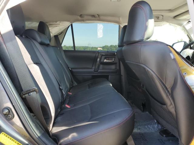 JTEBU5JR9J5596653 - 2018 TOYOTA 4RUNNER SR5/SR5 PREMIUM GRAY photo 11