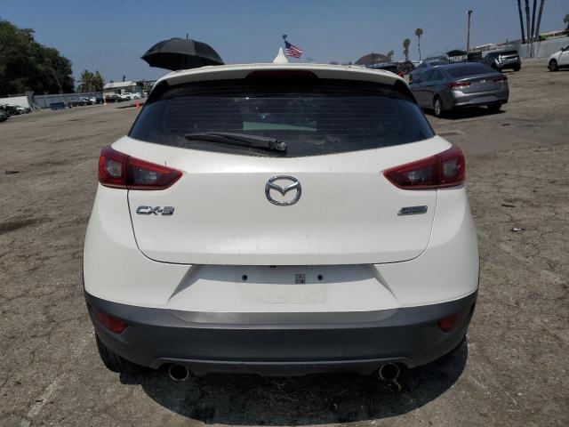 JM1DKDB78J0300240 - 2018 MAZDA CX-3 SPORT WHITE photo 6