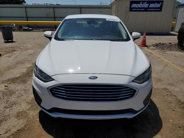 3FA6P0HD1LR112605 - 2020 FORD FUSION SE WHITE photo 5