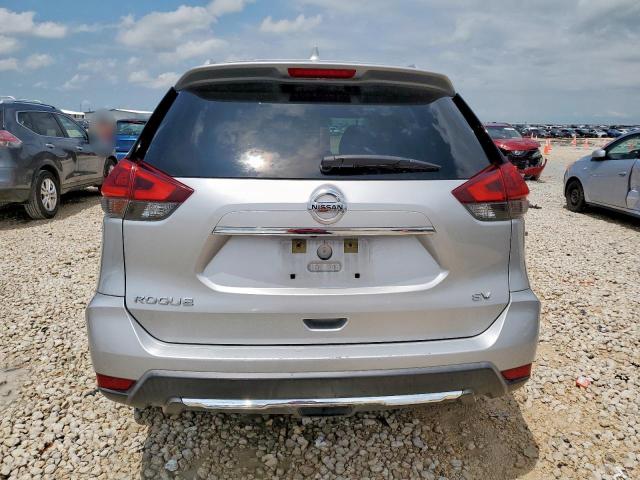 KNMAT2MT9JP593877 - 2018 NISSAN ROGUE S SILVER photo 6
