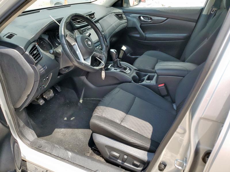 KNMAT2MT9JP593877 - 2018 NISSAN ROGUE S SILVER photo 7