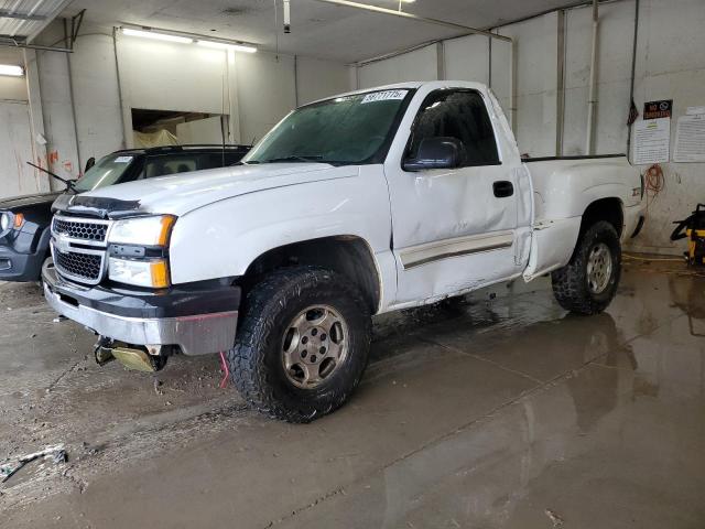 2004 CHEVROLET SILVERADO K1500, 