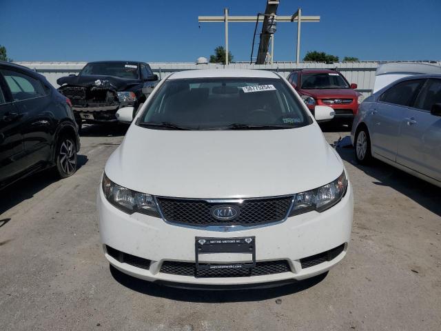 KNAFU4A2XA5174990 - 2010 KIA FORTE EX WHITE photo 5