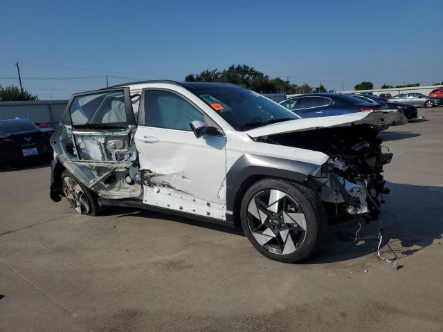 KM8HE3A3XRU091505 - 2024 HYUNDAI KONA LIMITED WHITE photo 4