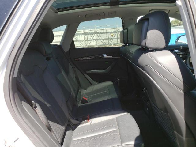 WA1CNAFY1J2224668 - 2018 AUDI Q5 PRESTIGE WHITE photo 11