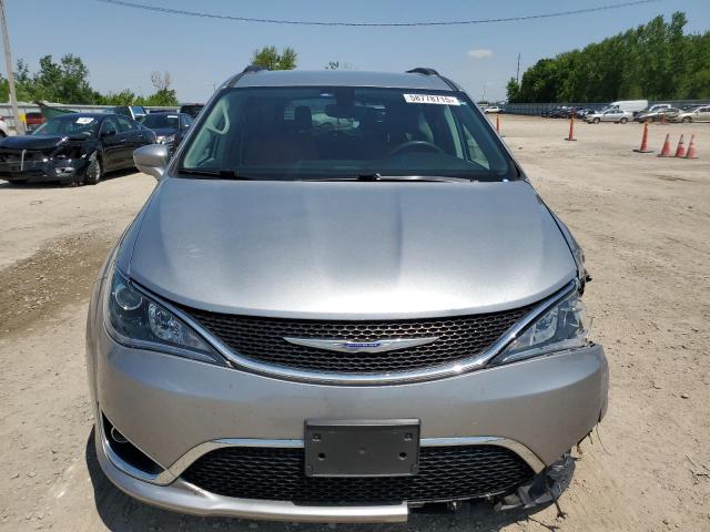 2C4RC1FG0JR356819 - 2018 CHRYSLER PACIFICA TOURING PLUS Gümüş foto 5