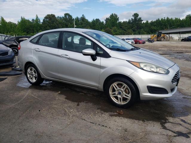 3FADP4BJ9HM169233 - 2017 FORD FIESTA SE SILVER photo 4