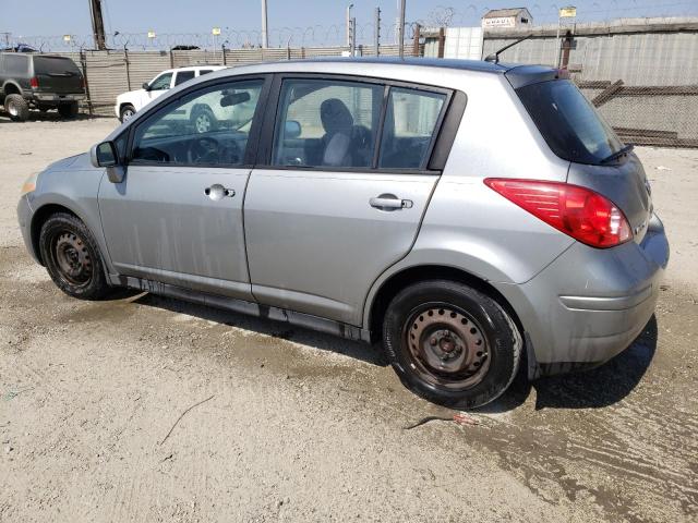 3N1BC13E98L391065 - 2008 NISSAN VERSA S GRAY photo 2