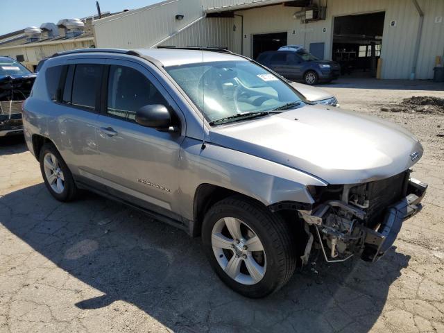 1C4NJDBB3GD778319 - 2016 JEEP COMPASS SPORT SILVER photo 4