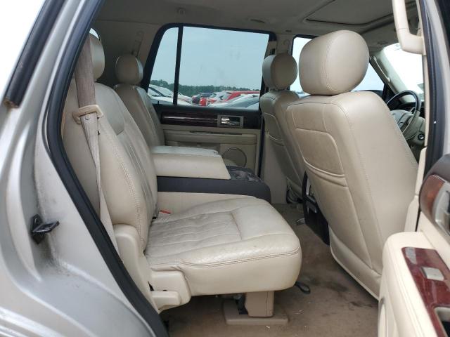 5LMFU27R93LJ42955 - 2003 LINCOLN NAVIGATOR 银色 照片 11