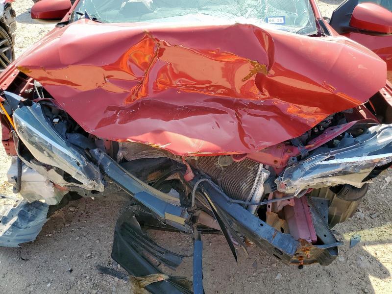 5YFBURHE2JP810609 - 2018 TOYOTA COROLLA L RED photo 11