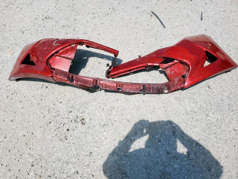 5YFBURHE2JP810609 - 2018 TOYOTA COROLLA L RED photo 12