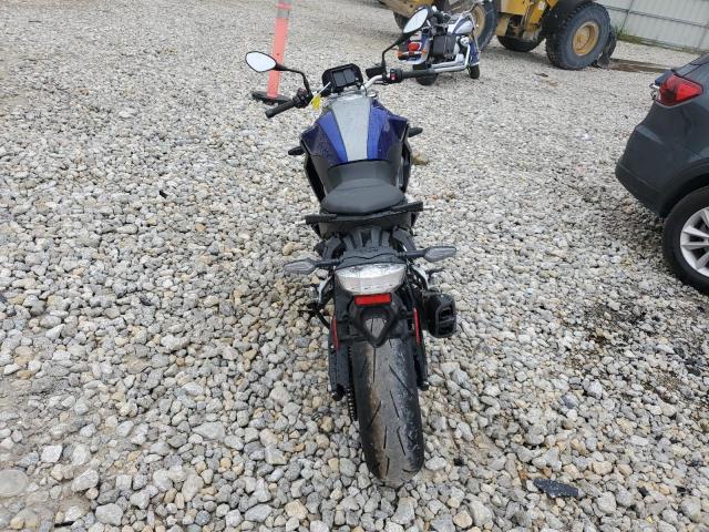 WB10K1305M6E09951 - 2021 BMW F 900 R BLUE photo 4