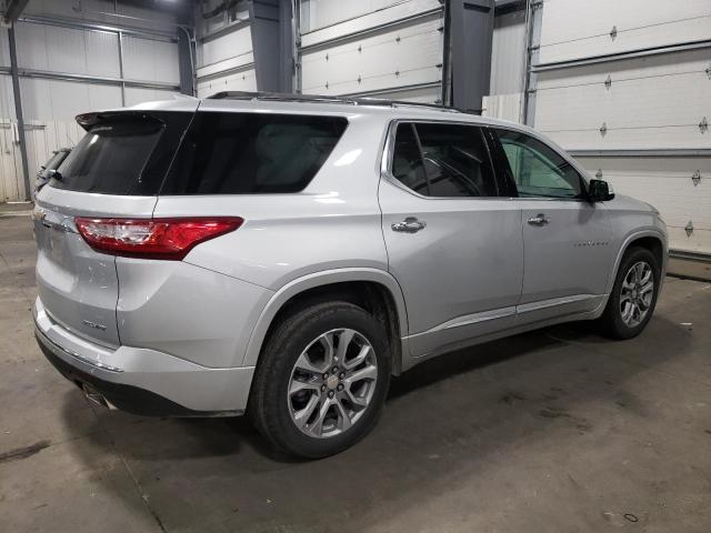 1GNEVKKW8LJ281894 - 2020 CHEVROLET TRAVERSE PREMIER SILVER photo 3