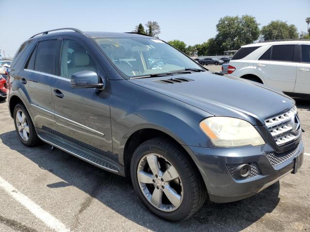 4JGBB8GB0BA674828 - 2011 MERCEDES-BENZ ML 350 4MATIC GRAY photo 4