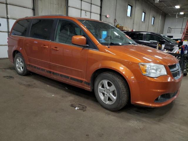 2D4RN5DG2BR705617 - 2011 DODGE GRAND CARA CREW ORANGE photo 4