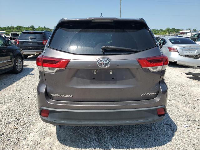 5TDJZRFH3KS582784 - 2019 TOYOTA HIGHLANDER SE GRAY photo 6