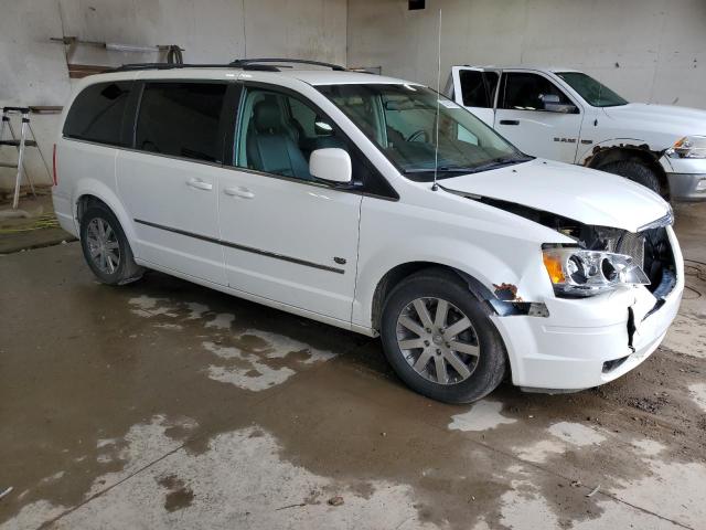2A8HR54179R650058 - 2009 CHRYSLER TOWN & COU TOURING WHITE photo 4