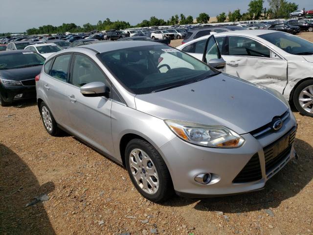 1FAHP3M24CL348324 - 2012 FORD FOCUS SEL SILVER photo 4