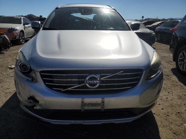 YV440MRU2H2020715 - 2017 VOLVO XC60 T5 INSCRIPTION SILVER photo 5