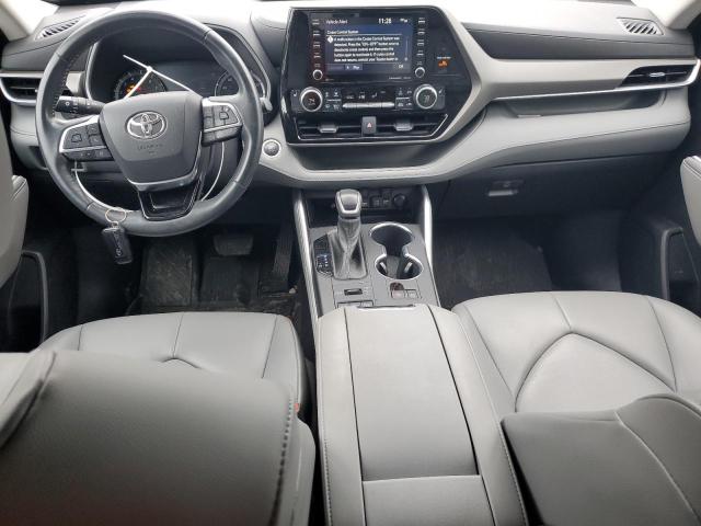 5TDGZRBH9MS106817 - 2021 TOYOTA HIGHLANDER XLE BLACK photo 8