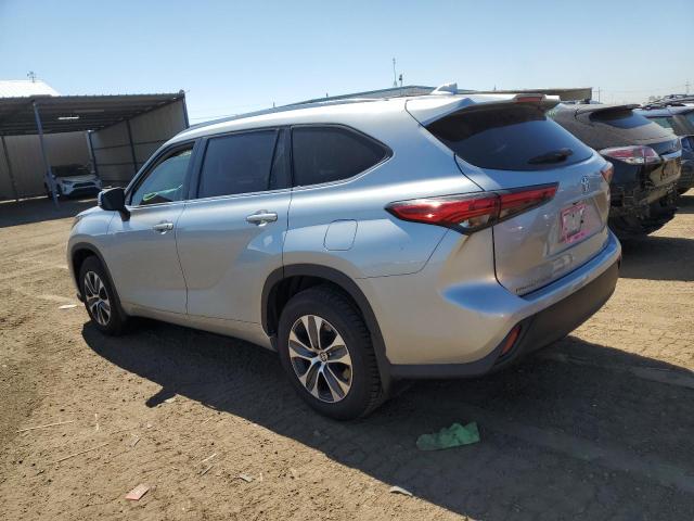 5TDHZRBH0MS071489 - 2021 TOYOTA HIGHLANDER XLE SILVER photo 2