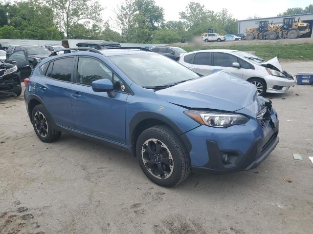 JF2GTAPC9MH658839 - 2021 SUBARU CROSSTREK PREMIUM BLUE photo 4